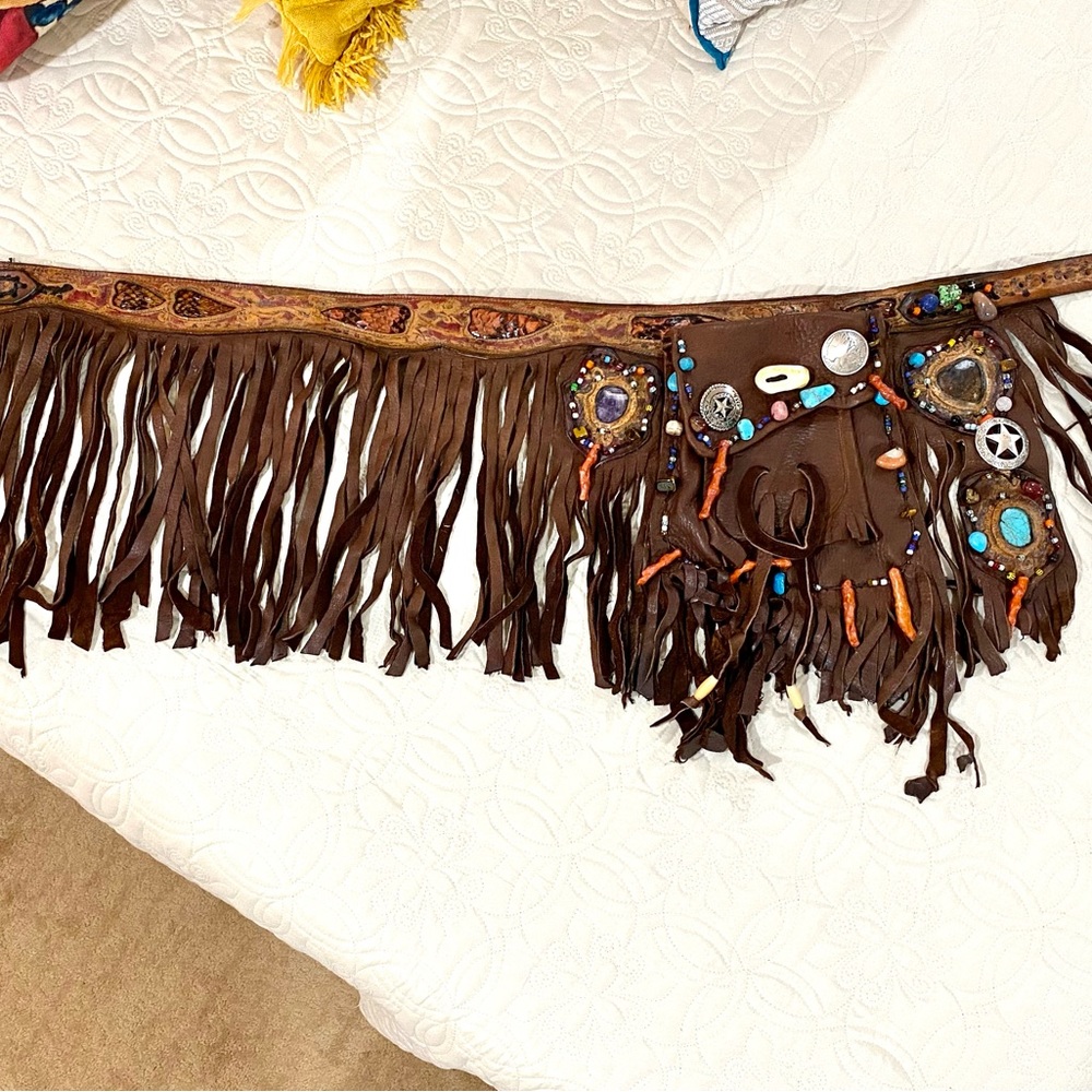 Medicine Belt - Picture 2 of 16